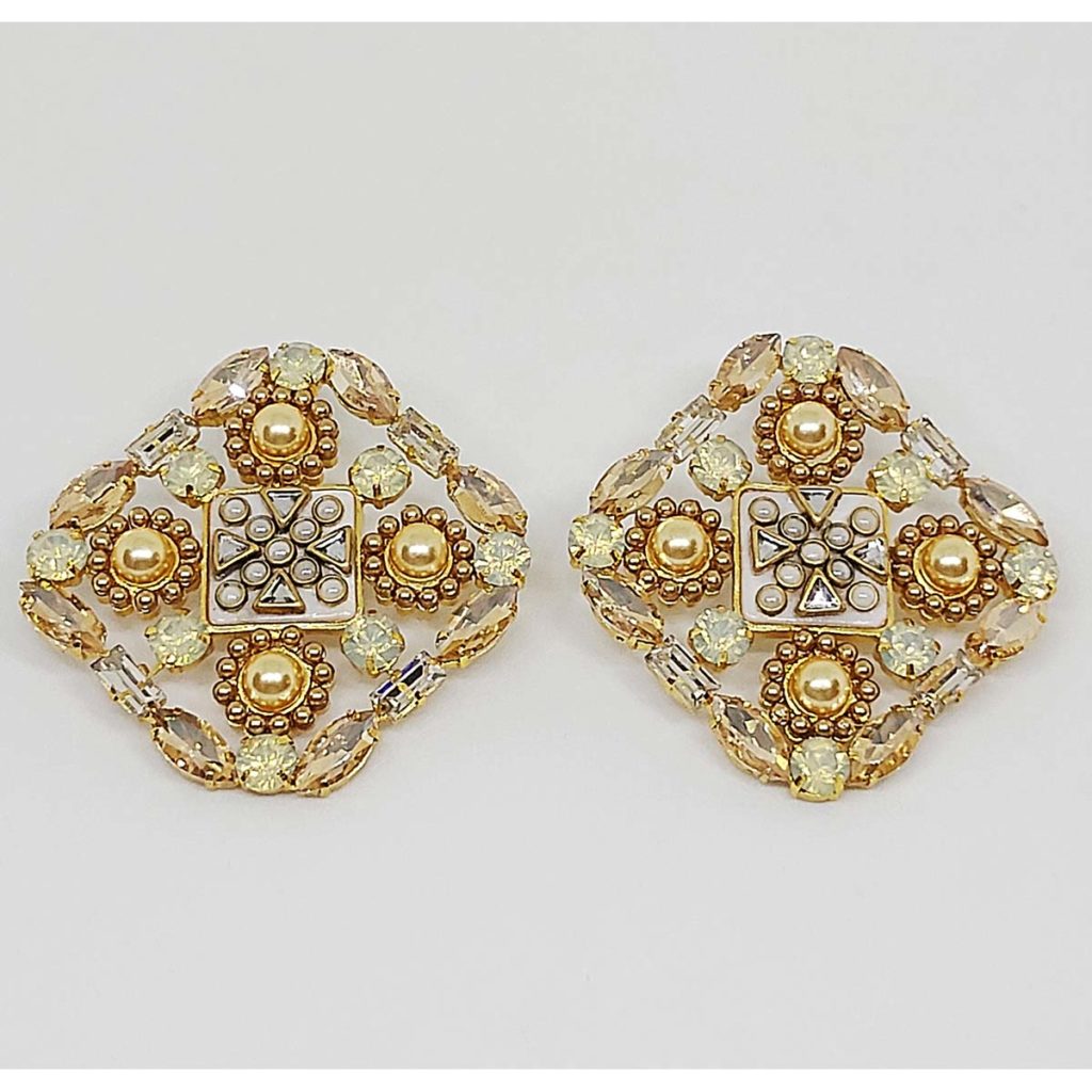 Suhaaya heritage earrings - Rent N Flaunt